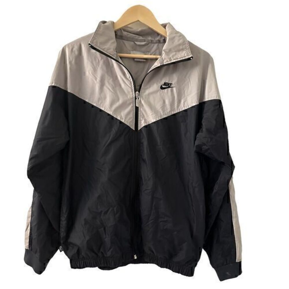 Nike Mens Grey‎ Bloack Y2K Nylon Zippered Jersey Lined Insulated Jacket Size M